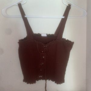Size small ruffled cute maroon tank top cropped.